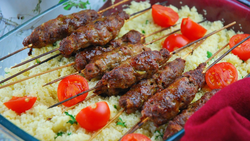 Kebab z jagnięciny z kaszą kuskus