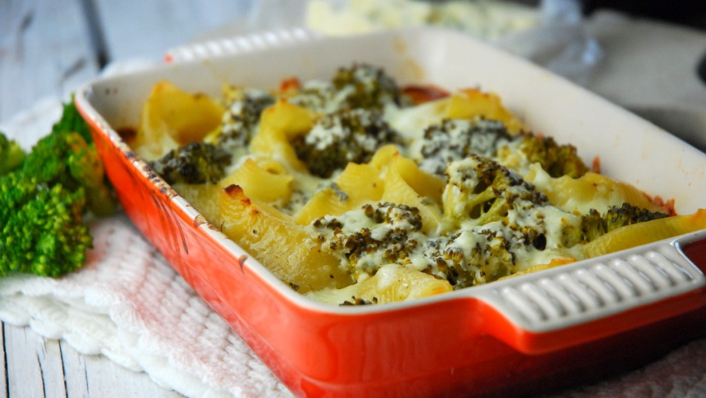 Muszle makaronowe z brokułem i serem gorgonzola