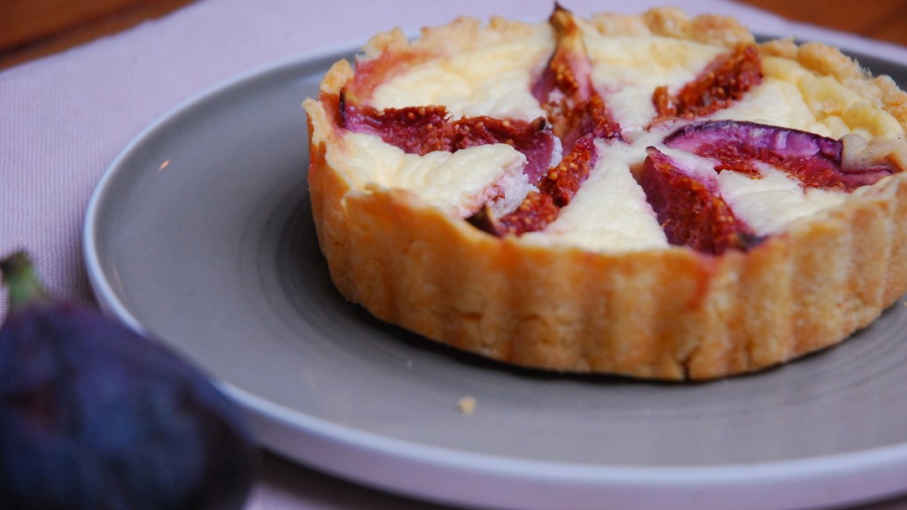 Mini quiche z serkiem kozim i figami