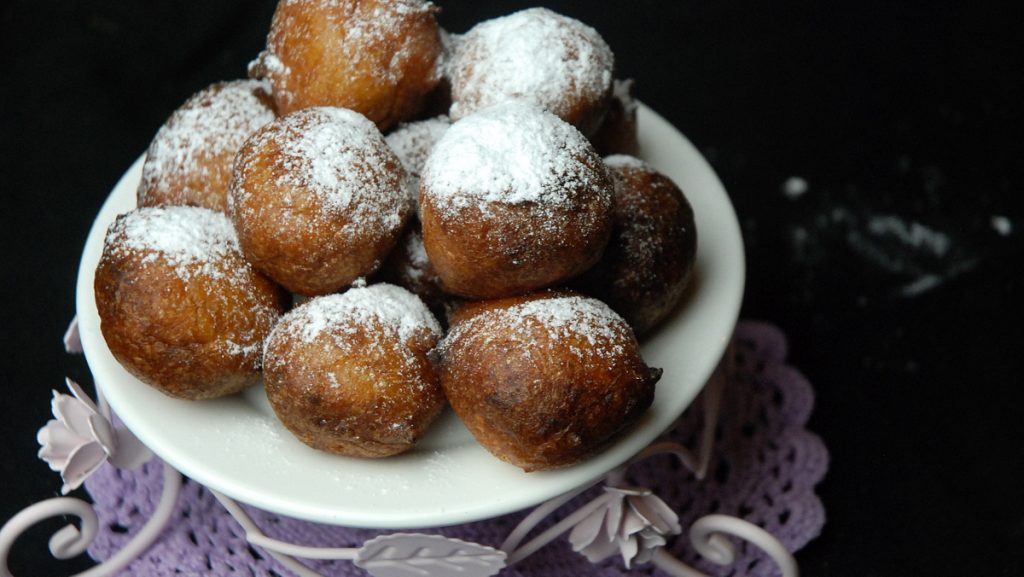Mini pączki z sera