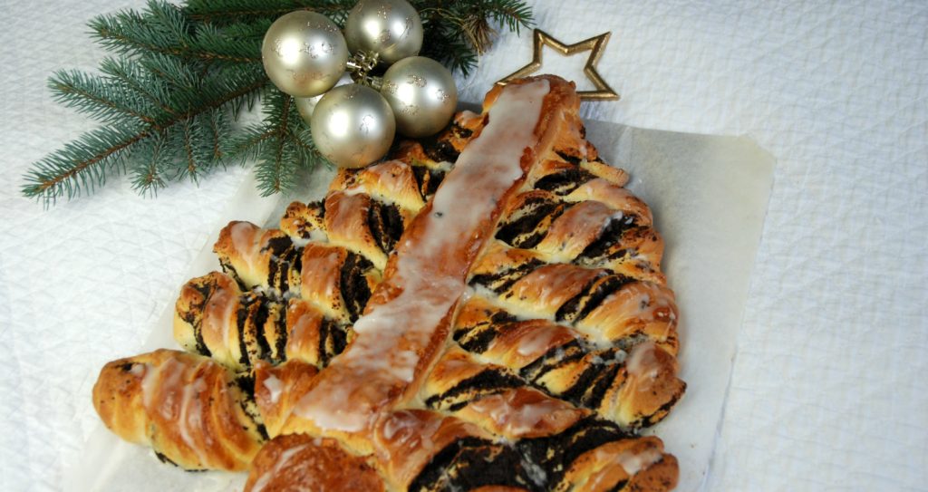Drożdżowa choinka na słodko
